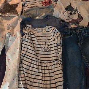 8 different pieces. Long sleeves and pants